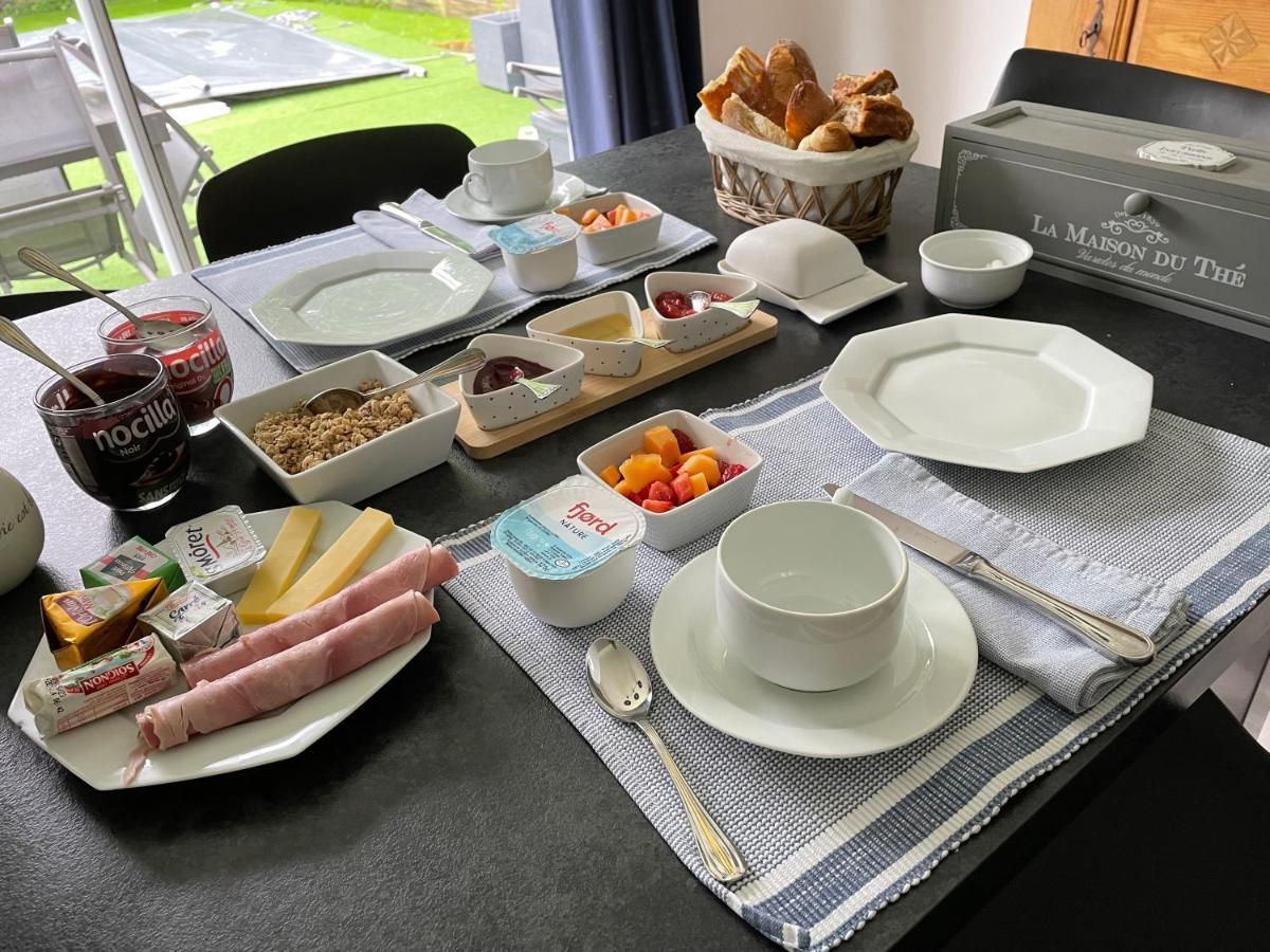 Bed and Breakfast Cocooning Chez Sabine Lavilledieu  Exterior foto